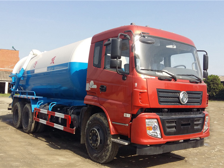 東風后八輪18方吸污車