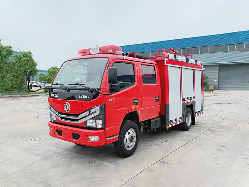  東風(fēng)牌  國(guó)六2.5噸水罐消防車